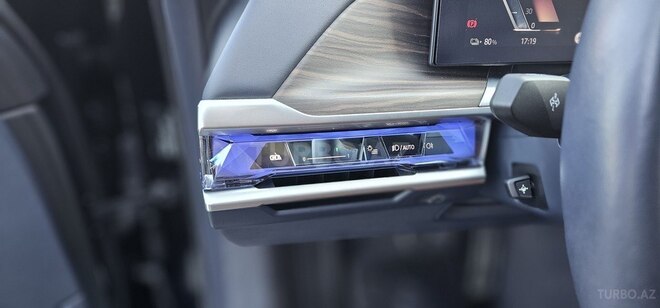 BMW i7-12