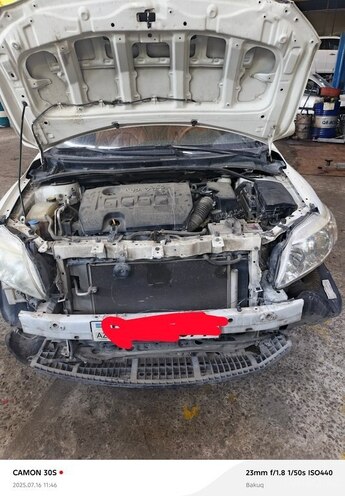 Toyota Corolla 2010, 392,000 km - 1.6 l - Bakı