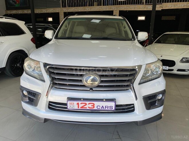 Lexus LX 570-1