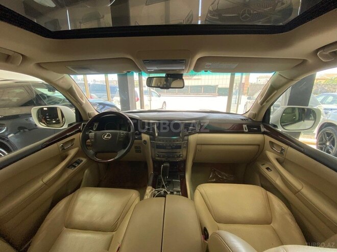 Lexus LX 570-10