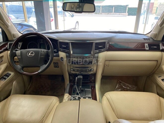 Lexus LX 570-5