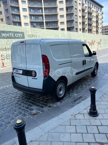 Fiat Doblo 2019, 141,441 km - 1.4 л - Bakı