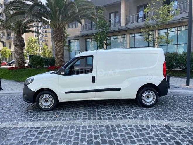 Fiat Doblo 2019, 141,441 km - 1.4 л - Bakı