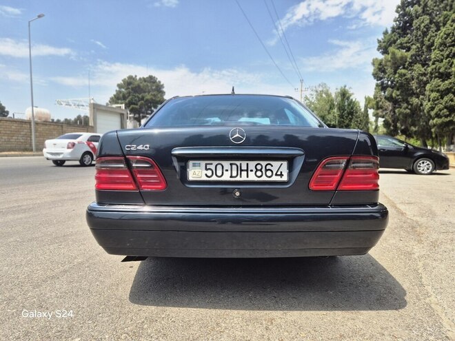 Mercedes E 240 1999, 299,521 km - 2.4 л - Sumqayıt