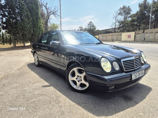 Mercedes E 240 1999, 299,521 km - 2.4 л - Sumqayıt