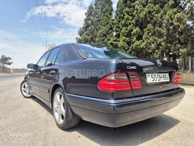 Mercedes E 240 1999, 299,521 km - 2.4 л - Sumqayıt