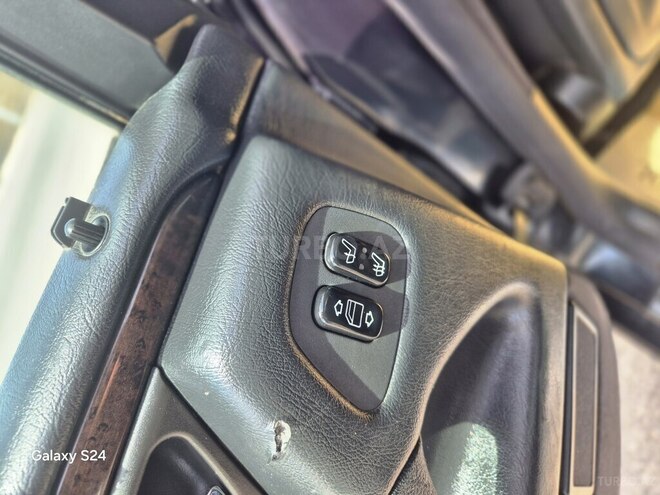 Mercedes E 240 1999, 299,521 km - 2.4 л - Sumqayıt