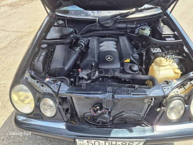Mercedes E 240 1999, 299,521 km - 2.4 л - Sumqayıt
