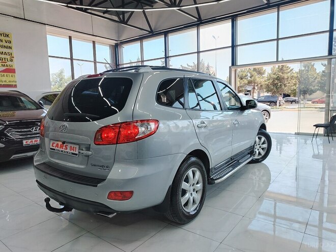 Hyundai Santa Fe-4