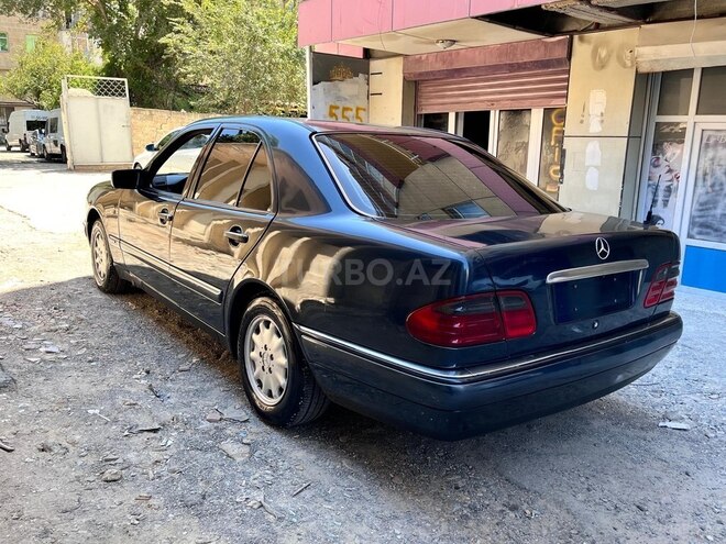 Mercedes E 200 1998, 295,000 km - 2.0 l - Bakı
