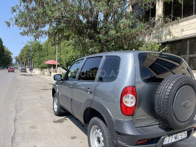 Chevrolet Niva 2016, 47,822 km - 1.7 l - Qazax