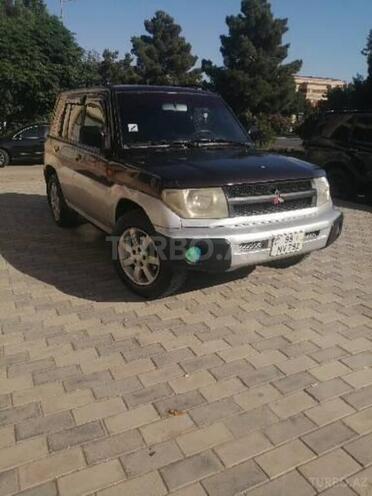Mitsubishi Pajero io 1999, 230,000 km - 1.8 l - Bakı