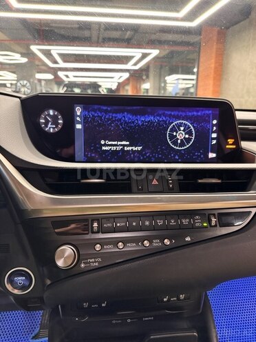 Lexus ES 300h-7