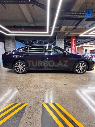 Lexus ES 300h-3
