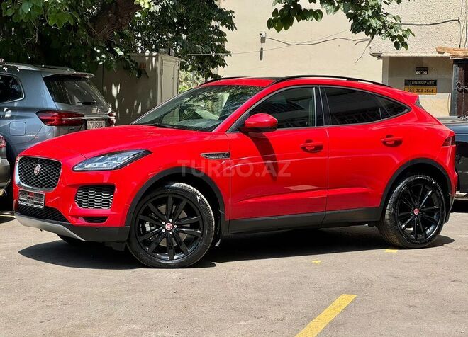 Jaguar E-Pace-4