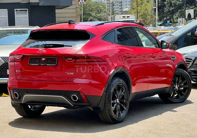 Jaguar E-Pace-18