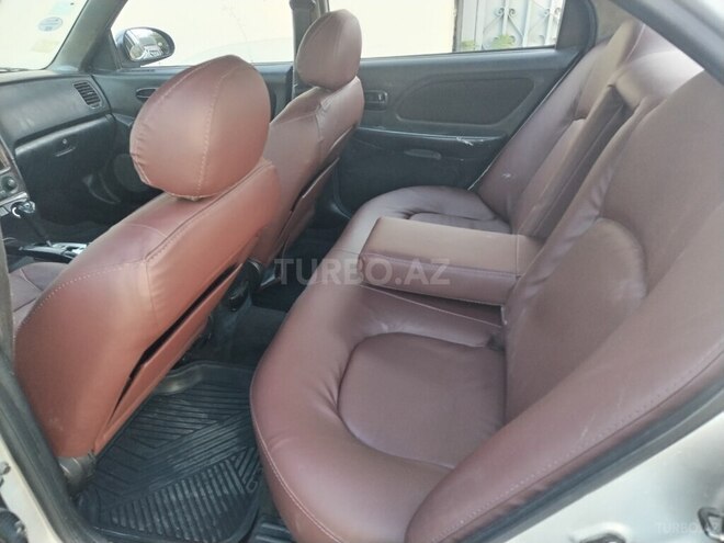 Hyundai Sonata 2004, 240,000 km - 2.0 l - Bakı