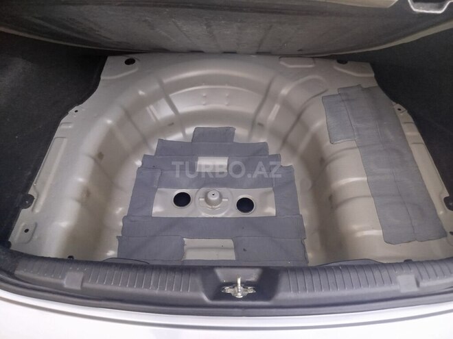 Hyundai Elantra-7