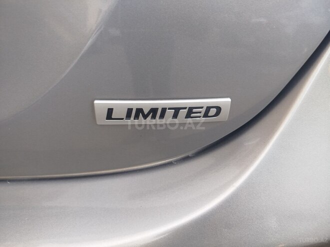 Hyundai Elantra-8