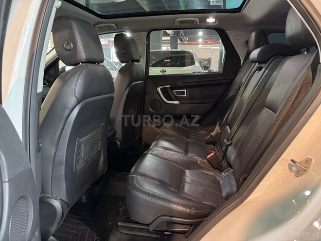 Land Rover Discovery Sport-12