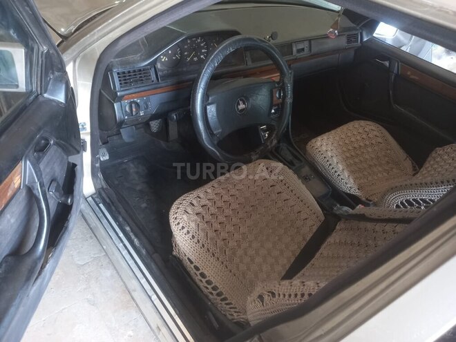 Mercedes E 200 d 1991, 255,000 km - 2.0 л - Bakı