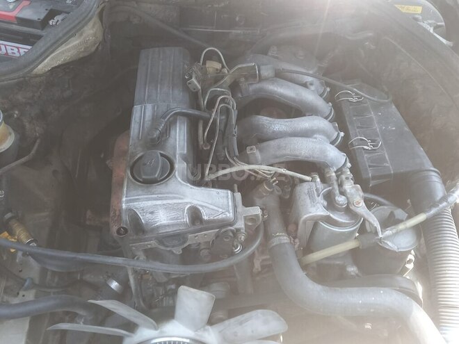 Mercedes E 200 d 1991, 255,000 km - 2.0 л - Bakı