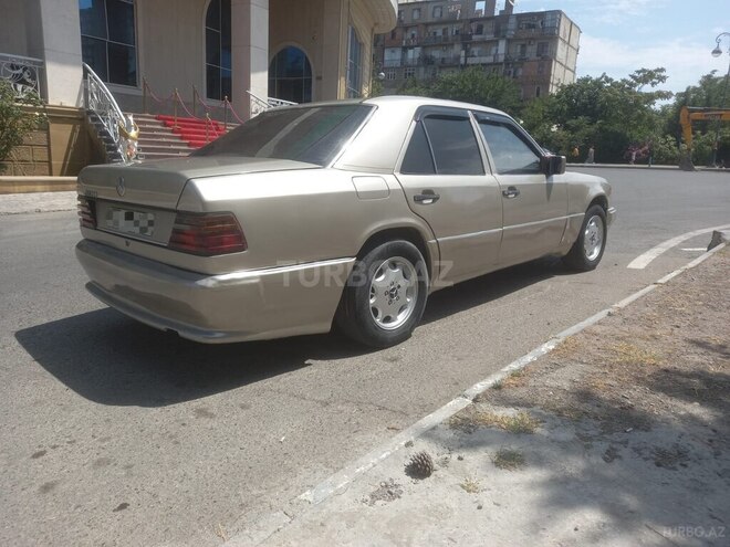 Mercedes E 200 d 1991, 255,000 km - 2.0 л - Bakı