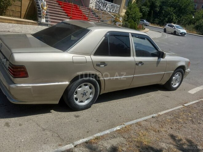 Mercedes E 200 d 1991, 255,000 km - 2.0 л - Bakı