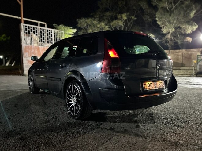 Renault Megane-7