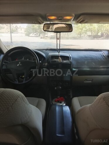Mitsubishi Galant 2006, 295,770 km - 2.4 l - Bakı
