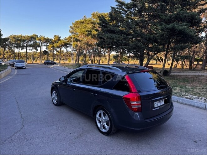 Kia  2008, 226,000 km - 1.6 l - Bakı