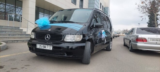 Mercedes V 220 1999, 123,000 km - 2.2 l - Qazax
