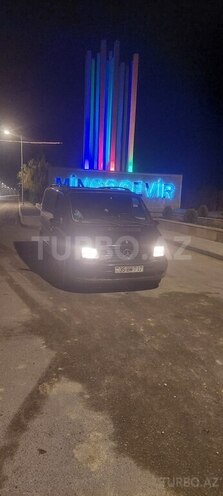 Mercedes V 220 1999, 123,000 km - 2.2 l - Qazax