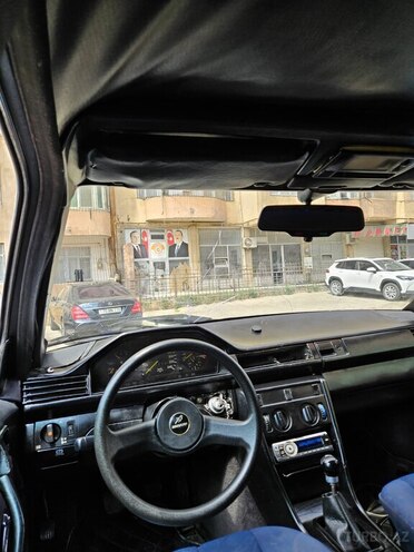 Mercedes E 230 1987, 230,000 km - 2.3 l - Bakı