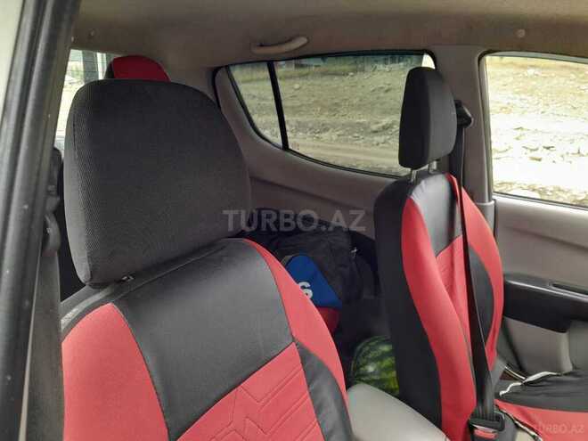 Mitsubishi L200 2011, 400,000 km - 2.5 l - Quba