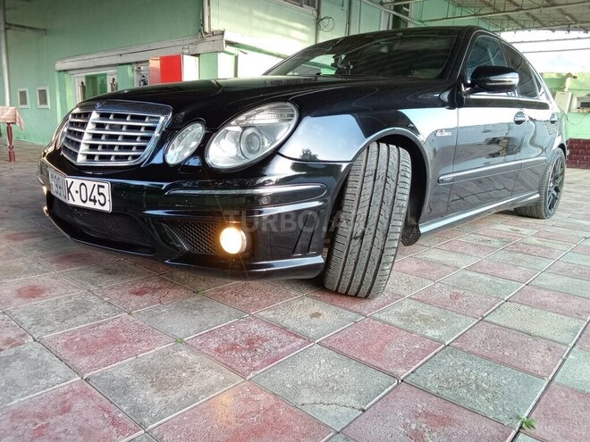 Mercedes E 240 2004, 300,000 km - 2.6 l - Salyan