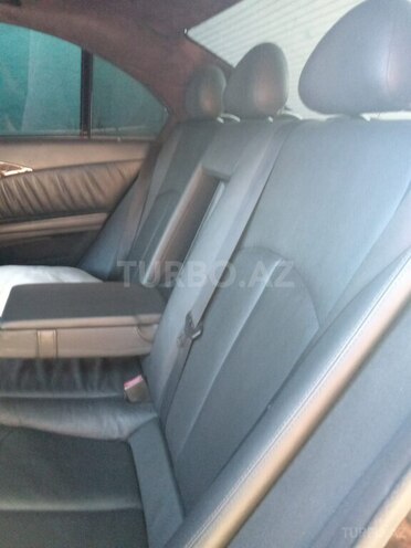 Mercedes E 240 2004, 300,000 km - 2.6 l - Salyan