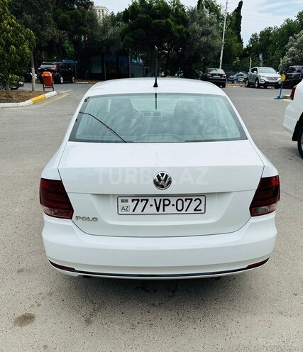 Volkswagen Polo 2018, 90,000 km - 1.6 l - Bakı
