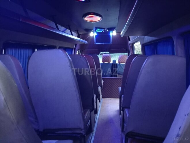 Mercedes Sprinter 208 1998, 300,000 km - 2.9 l - Sabirabad