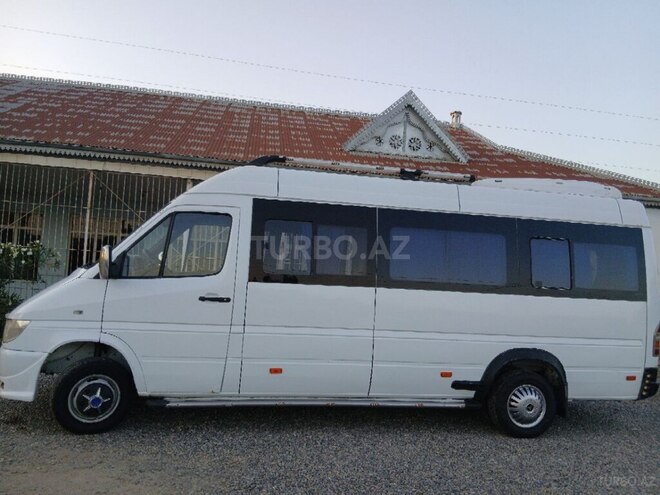 Mercedes Sprinter 208 1998, 300,000 km - 2.9 l - Sabirabad