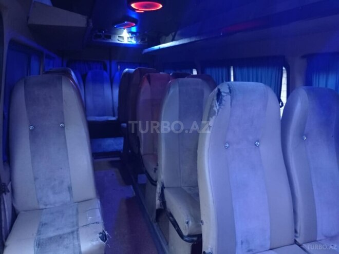Mercedes Sprinter 208 1998, 300,000 km - 2.9 l - Sabirabad