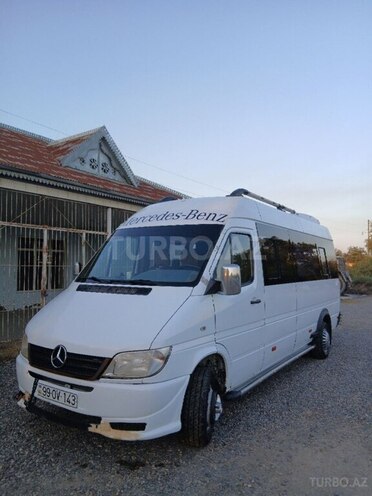 Mercedes Sprinter 208 1998, 300,000 km - 2.9 l - Sabirabad