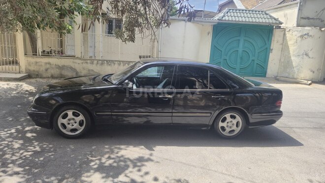 Mercedes E 240 1999, 350,000 km - 2.6 l - Bakı