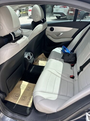Mercedes C 300-5