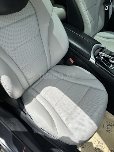 Mercedes C 300-8