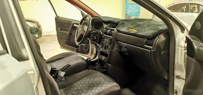 Opel Astra-17