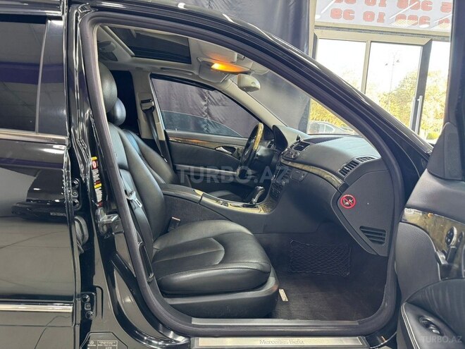 Mercedes E 320-4
