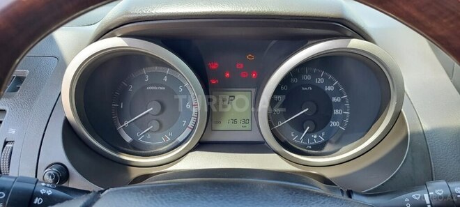 Toyota Land Cruiser Prado 2010, 176,130 km - 2.7 л - Bakı