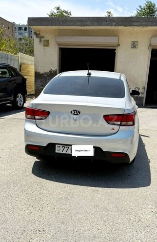 Kia Rio-3