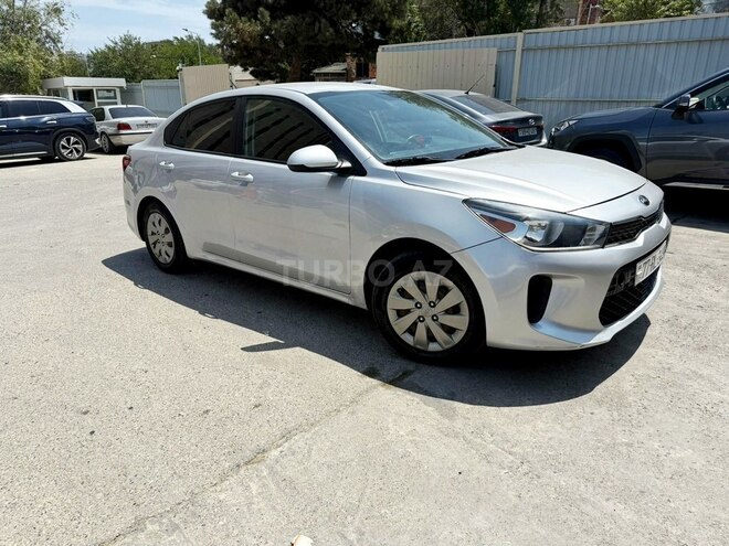 Kia Rio-2